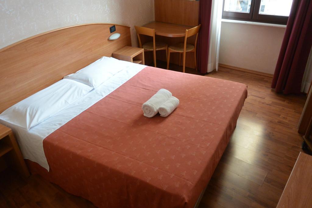 Hotel Nuovo Milano Camera foto