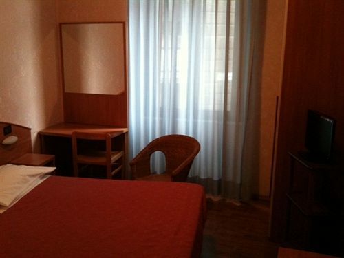 Hotel Nuovo Milano Esterno foto